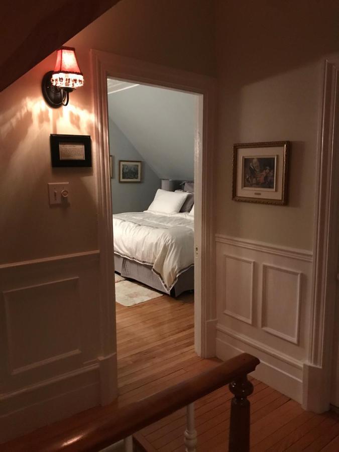 La Belle Aux Berges Bed & Breakfast Saint-Denis-sur-Richelieu Exterior foto